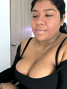 paola091 online show from 10-07-25, 09:12