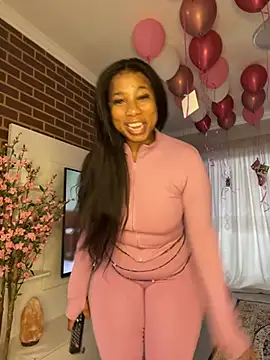 Snapshot of CurvyDesire1 chatting on 04-30-26, 03:18 CurvyDesire1 online show from 04-30-26, 03:18
