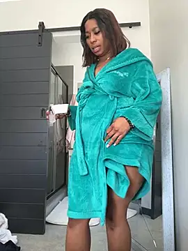Snapshot of CurvyDesire1 chatting on 05-22-26, 07:48 CurvyDesire1 online show from 05-22-26, 07:48