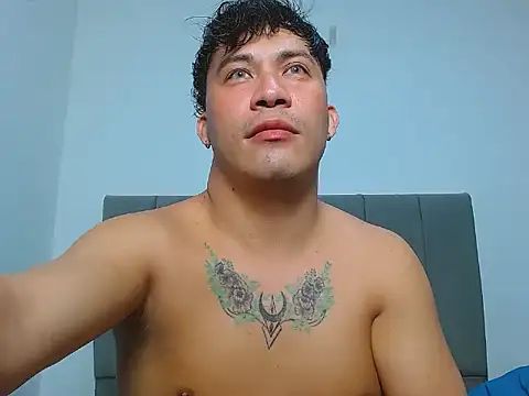 boyhot23x online show from 07-25-26, 05:38