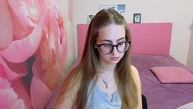 Snapshot of AliceAdams chatting on 02-14-25, 11:42 AliceAdams online show from 02-14-25, 11:42