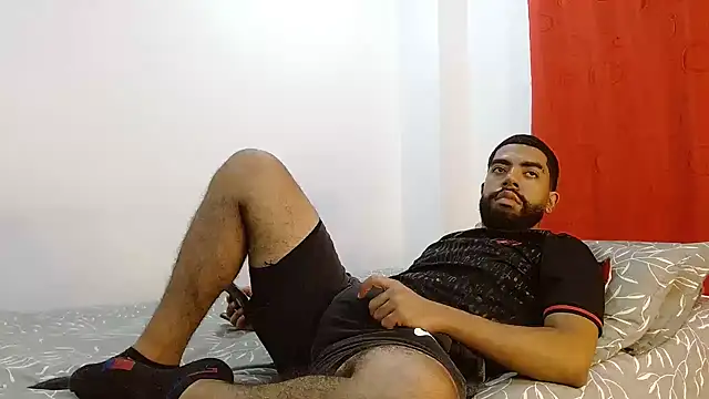 Snapshot of Aroon_Stonne chatting on 12-13-24, 12:09 Aroon Stonne online show from 12-13-24, 12:09