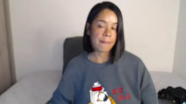 AmeliPonce online show from 11-16-25, 08:47