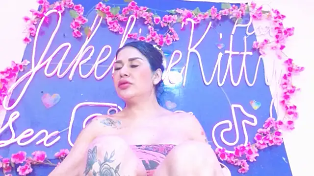 Snapshot of JakelineKitty chatting on 11-28-25, 03:53 JakelineKitty online show from 11-28-25, 03:53