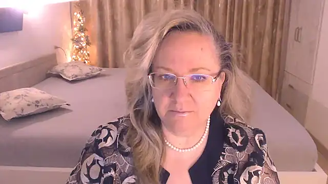 Raisshy online show from 04-16-26, 04:02