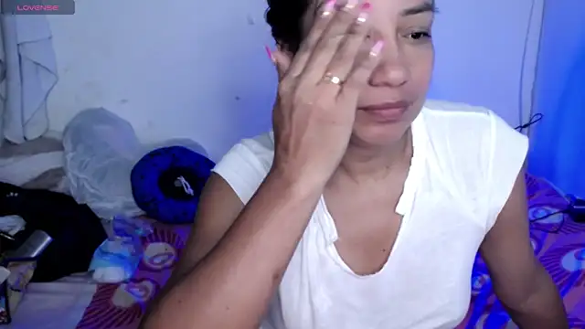 ninatiny online show from 04-17-26, 11:24