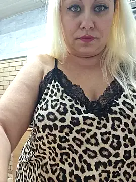 Snapshot of SabinaSweety chatting on 12-05-24, 03:39 SabinaSweety online show from 12-05-24, 03:39