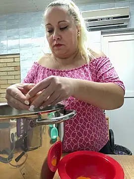 Snapshot of SabinaSweety chatting on 01-31-25, 05:21 SabinaSweety online show from 01-31-25, 05:21