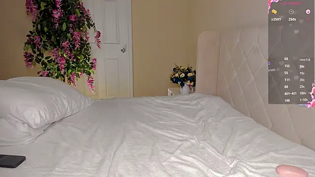 Snapshot of BabyEllen chatting on 03-01-25, 02:26 BabyEllen online show from 03-01-25, 02:26