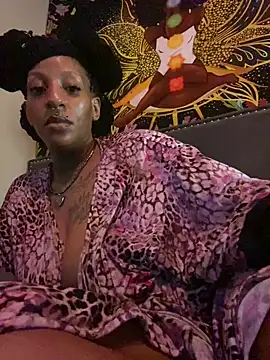 Snapshot of MzParker chatting on 02-09-25, 03:53 MzParker online show from 02-09-25, 03:53