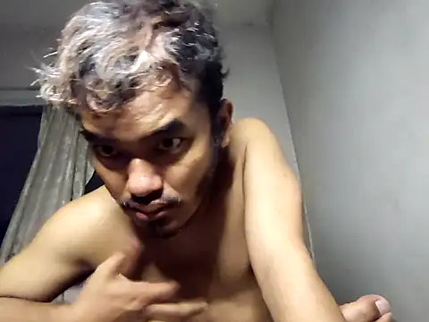 Snapshot of eizy2310 chatting on 12-09-24, 08:12 eizy2310 online show from 12-09-24, 08:12