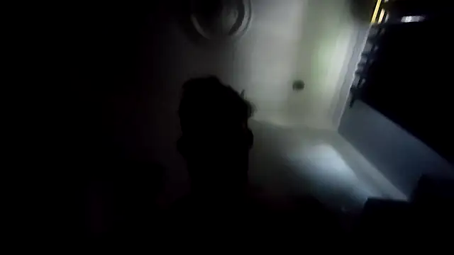 Snapshot of eizy2310 chatting on 11-01-25, 01:07 eizy2310 online show from 11-01-25, 01:07