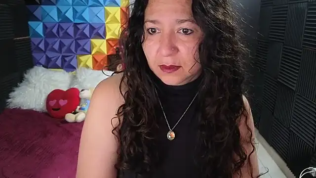 Snapshot of katifoxx chatting on 11-13-25, 03:55 katifoxx online show from 11-13-25, 03:55