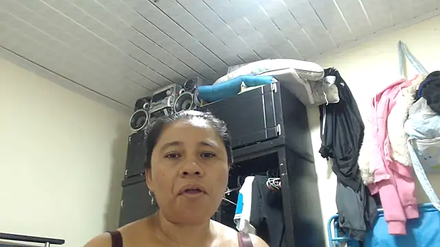 adrixxx38 online show from 04-17-26, 08:12