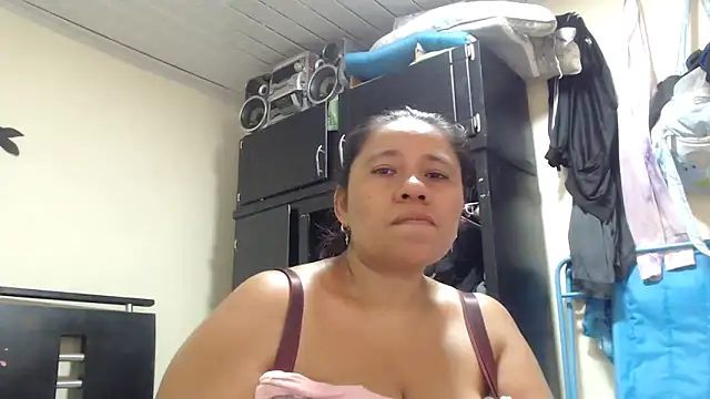 adrixxx38 online show from 04-18-26, 08:53