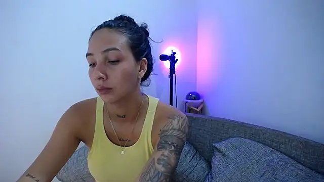 Snapshot of Allyson_Smith chatting on 01-13-25, 11:27 Allyson Smith online show from 01-13-25, 11:27