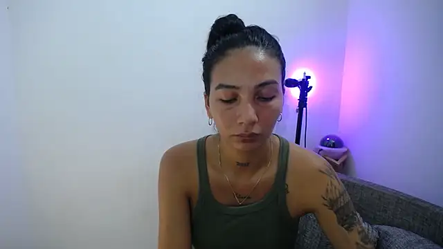 Snapshot of Allyson_Smith chatting on 01-15-25, 12:09 Allyson Smith online show from 01-15-25, 12:09