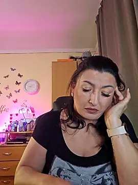 Hotangel75 online show from 11-22-25, 06:18