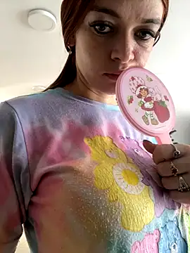 Snapshot of cherry_weet_29 chatting on 11-28-25, 06:21 cherry weet 29 online show from 11-28-25, 06:21