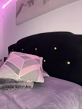 Clara-xoxo online show from 03-27-26, 10:09