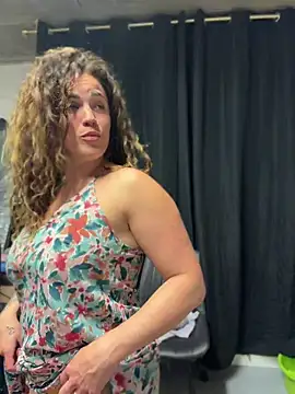 Clara-xoxo online show from 04-27-26, 07:39