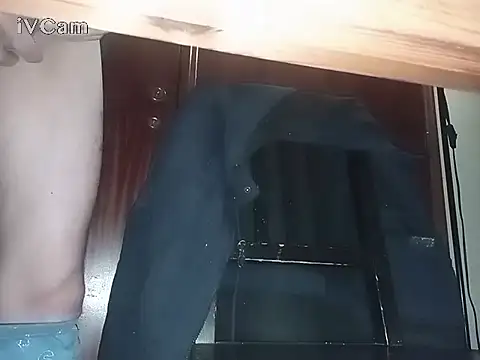 Snapshot of Bigdick666cm chatting on 12-10-24, 02:05 Bigdick666cm online show from 12-10-24, 02:05