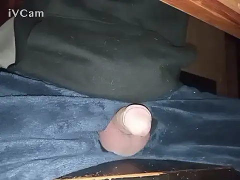 Snapshot of Bigdick666cm chatting on 12-26-24, 01:51 Bigdick666cm online show from 12-26-24, 01:51