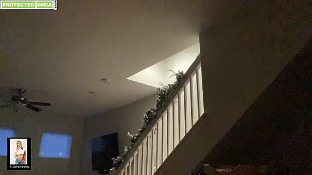 Snapshot of JordynGrange chatting on 01-20-25, 10:48 JordynGrange online show from 01-20-25, 10:48