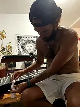 Snapshot of PuroMosh19 chatting on 11-03-25, 01:19 PuroMosh19 online show from 11-03-25, 01:19