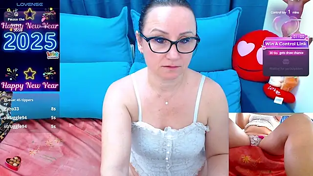 SexyNicolleX online show from 03-18-25, 09:52