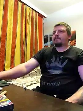 Snapshot of luttlejoe chatting on 12-21-24, 06:44 luttlejoe online show from 12-21-24, 06:44