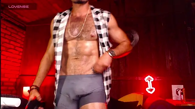 Snapshot of PedroMancini chatting on 10-05-25, 11:08 PedroMancini online show from 10-05-25, 11:08