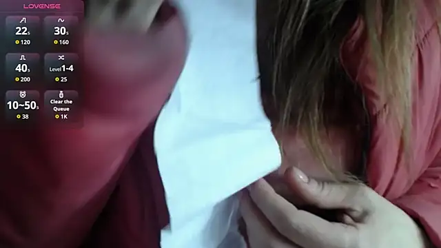 Snapshot of cristin_doll_ chatting on 10-22-25, 09:14 cristin doll online show from 10-22-25, 09:14