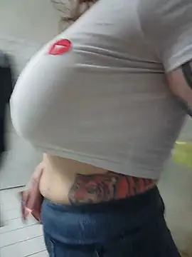 HollyTattoo online show from 07-16-26, 01:39