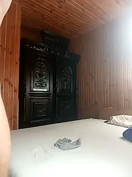 Snapshot of yatshen chatting on 10-17-25, 11:51 yatshen online show from 10-17-25, 11:51