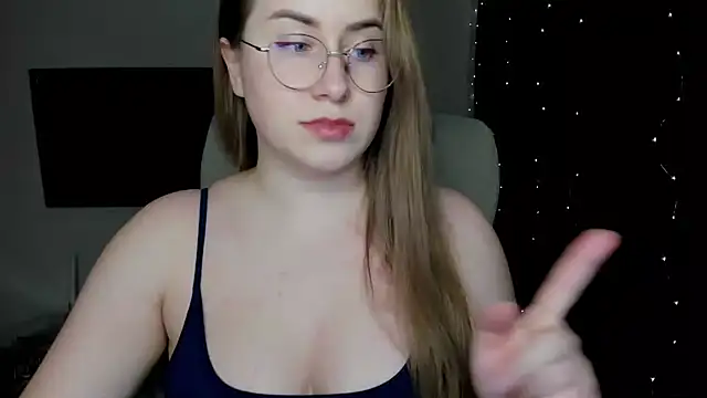 SeasonalSomeone online show from 12-18-24, 05:00