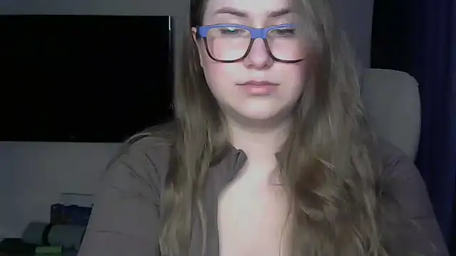 SeasonalSomeone online show from 03-18-26, 10:18