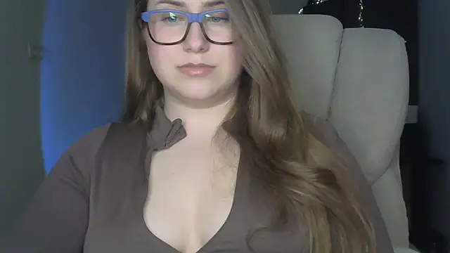 SeasonalSomeone online show from 04-21-26, 11:29