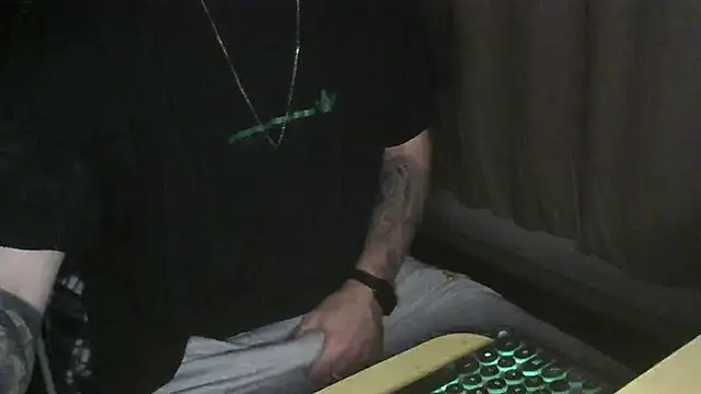 gauchonaarea  online show from 12-10-24, 05:07