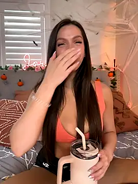 Snapshot of JordanXo chatting on 10-24-25, 01:29 JordanXo online show from 10-24-25, 01:29