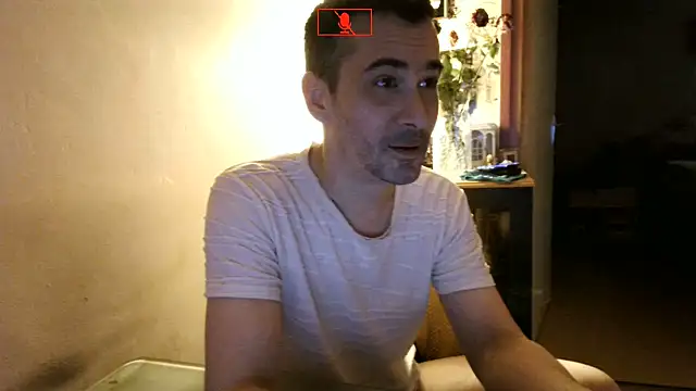 Snapshot of Ethangay chatting on 06-05-26, 09:26 Ethangay online show from 06-05-26, 09:26