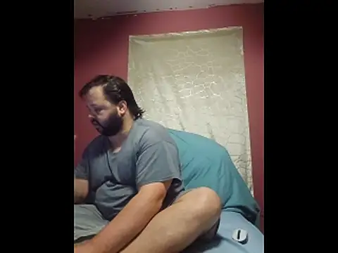 Strongbutgentle36 online show from 04-27-26, 08:23