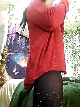 Snapshot of MaddyC6992 chatting on 01-04-25, 10:27 MaddyC6992 online show from 01-04-25, 10:27