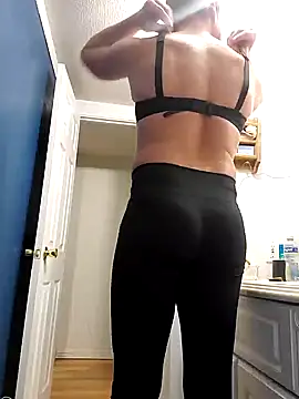 Snapshot of MaddyC6992 chatting on 02-08-25, 12:49 MaddyC6992 online show from 02-08-25, 12:49