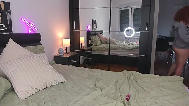 Snapshot of YammyPie chatting on 01-22-25, 07:25 YammyPie online show from 01-22-25, 07:25