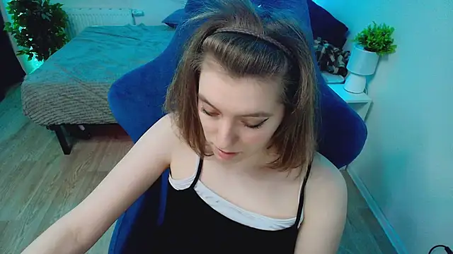 CranberryHot online show from 04-26-26, 03:37