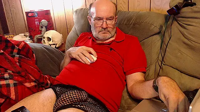 snickers1 online show from 10-31-25, 12:11