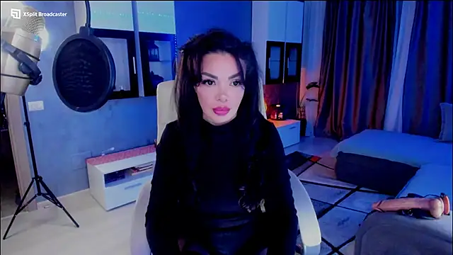 Snapshot of Miss_kay1111 chatting on 02-08-25, 05:08 Miss kay1111 online show from 02-08-25, 05:08