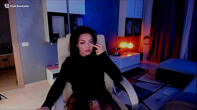 Snapshot of Miss_kay1111 chatting on 02-08-25, 08:10 Miss kay1111 online show from 02-08-25, 08:10