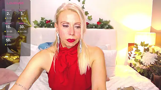 Luci evans online show from 03-07-25, 04:35